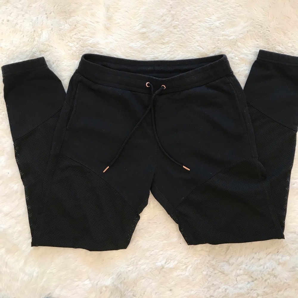 Abercrombie & Fitch jogger. Worn once.